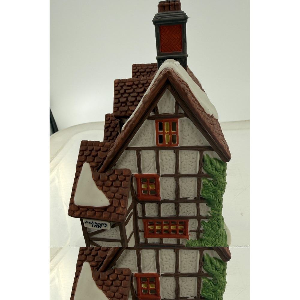 Dept 56 Dickens Village Ashbury Inn Building 5555-7 Lighted Porcelain House - Picture 6 of 8
